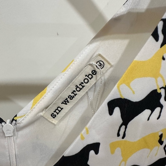 Horse print dress - Picture 2 of 5